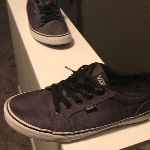 Vans - Picture 4 of 7